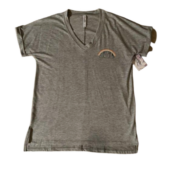 Love Short Sleeve Gray T-Shirt Size Small NWT - Picture 1 of 3